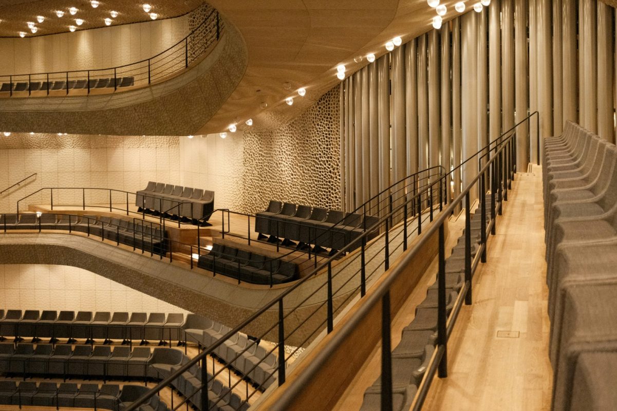 Kursi bioskop auditorium dan teater VIP nyaman